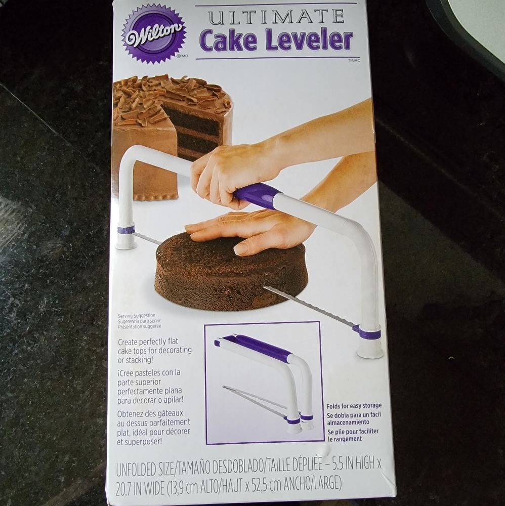 Wilton Ultimate Cake Leveler
